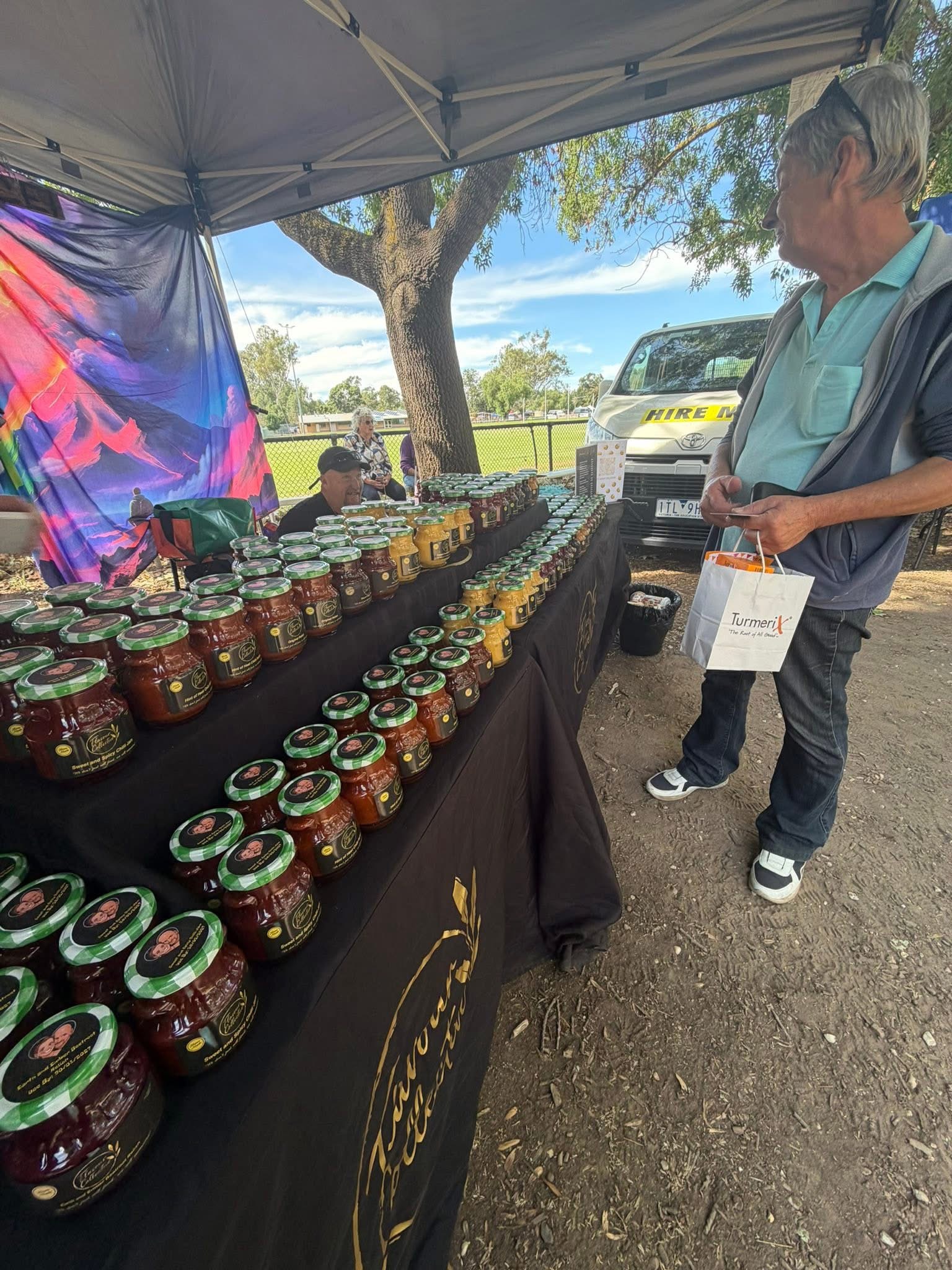Browsing a local community market